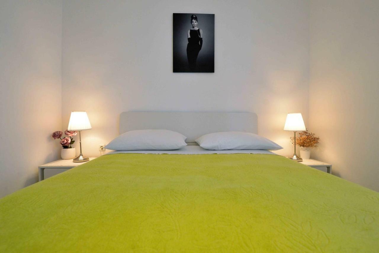 Apartment Kristina มูร์แตร์ ภายนอก รูปภาพ